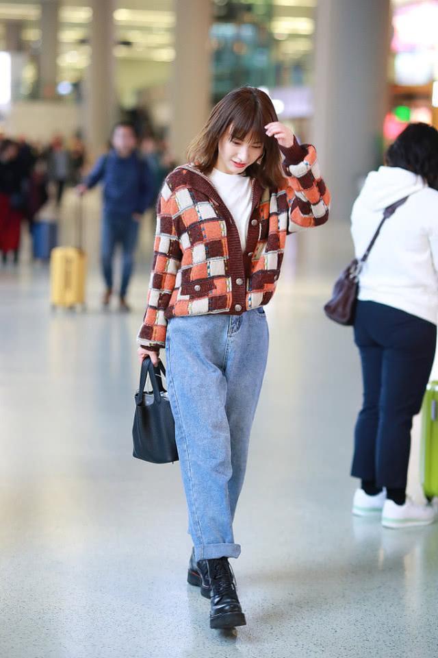 军人|吴昕衣品时髦的穿搭，简约单品穿出高级感，快学起来吧。