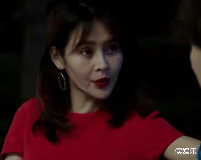 整容|嘴歪脸肿，一做表情就“僵”，这些实力派演员的“整容脸”真的很出戏