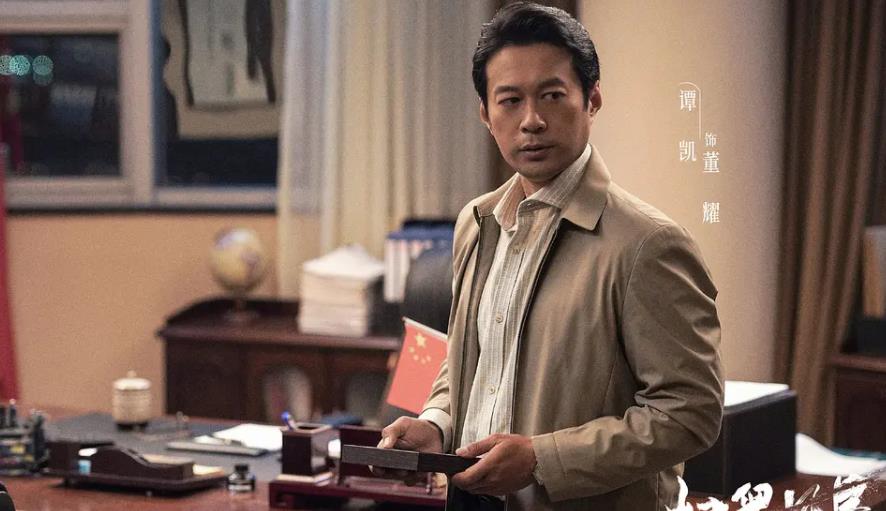 李成阳|《扫黑风暴》大结局：董耀诬陷李成阳黑警，谁知李成阳早已洗脱