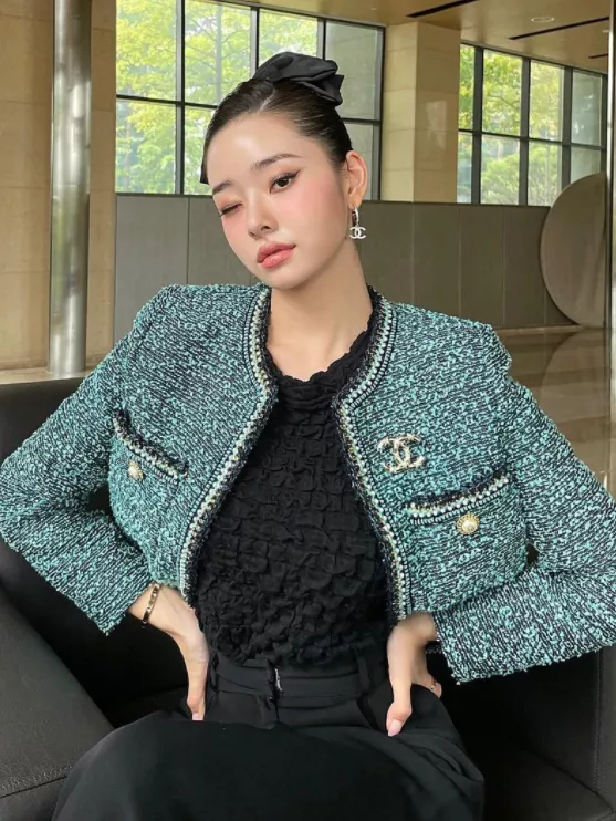 宋智雅|花千万营销的新晋小花，被扒整容、媚男还碰瓷Jennie，她配吗？