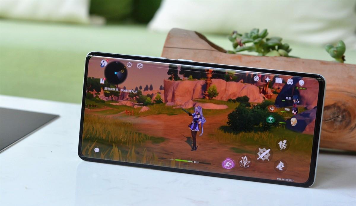 电池 10000mAh大电池+8GB运存+128GB，跌至899元，堪称“续航之王”