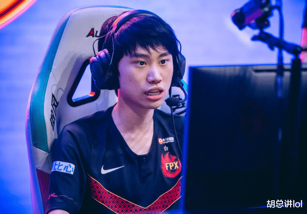 兮夜|LOL：Doinb爆料兮夜重回WE，LNG辅助已经确定，俊佳成RA唯一打野