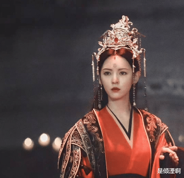 张予曦|《千秋令》杀青照好绝，张予曦古装让人心动，男二比男主更出彩！