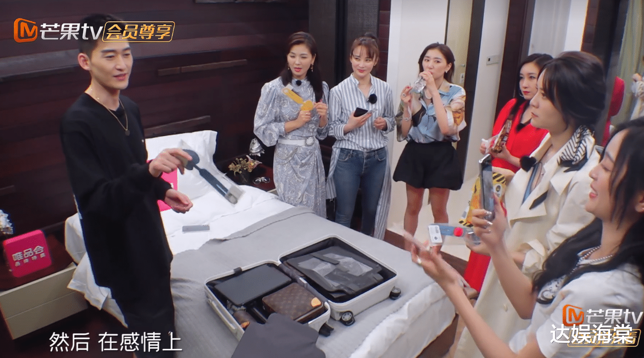 张翰|张翰与小11岁女星互动频繁，坦言好久没恋爱了，最遗憾的不是郑爽