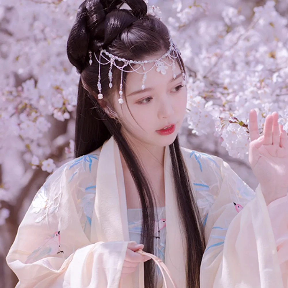 诚然命理|会晚婚的女人面相