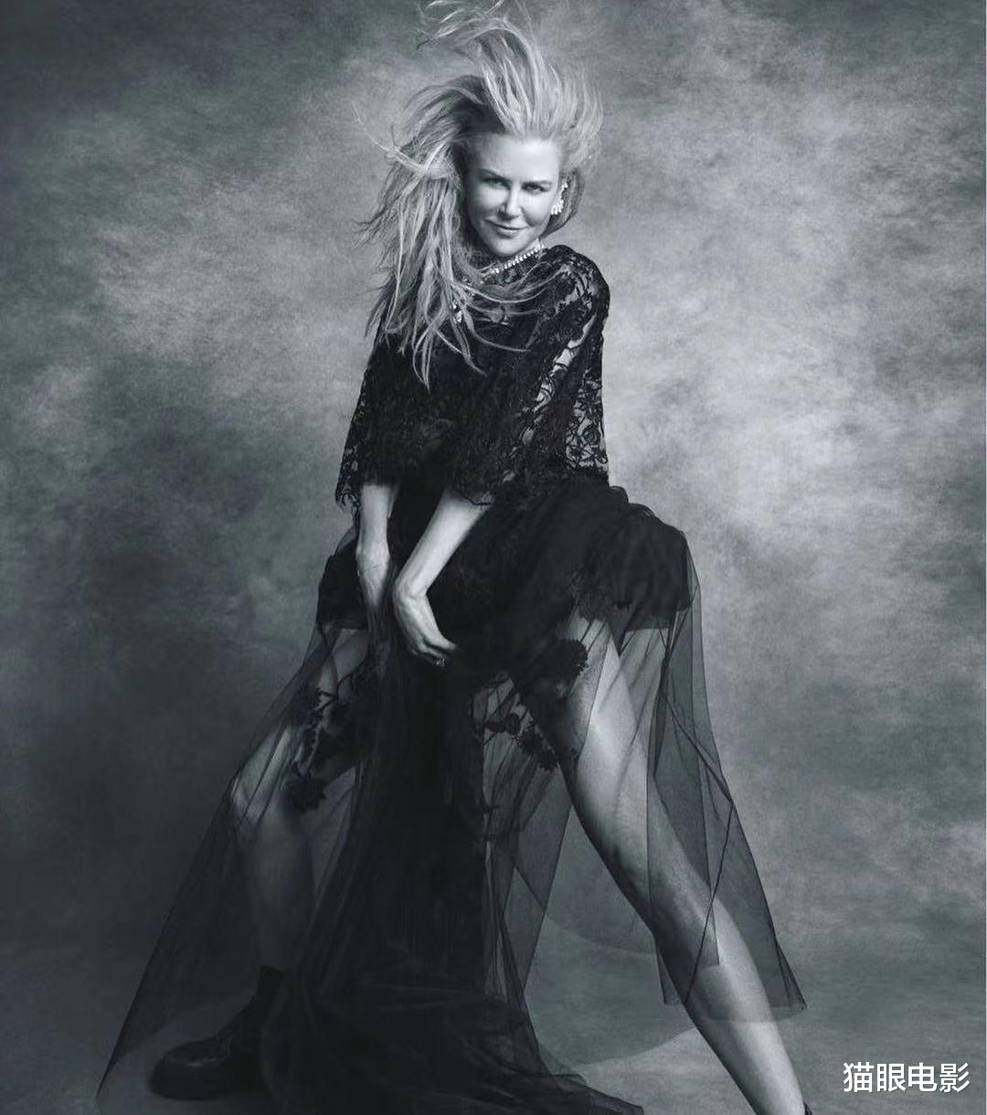 Angelababy|54岁妮可基德曼太仙！绿裙子闪闪发光，脚踩高跟鞋比丈夫高半头