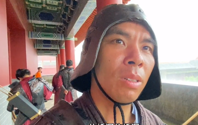 浙江省 浙江40岁男子做群演月收入几百,没钱租房就睡桥洞,就是不愿打工