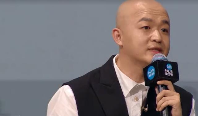 小雨星座爱情故事 包贝尔现场和曾骂自己演技的影评人对话，后者：拍烂片还会被批评
