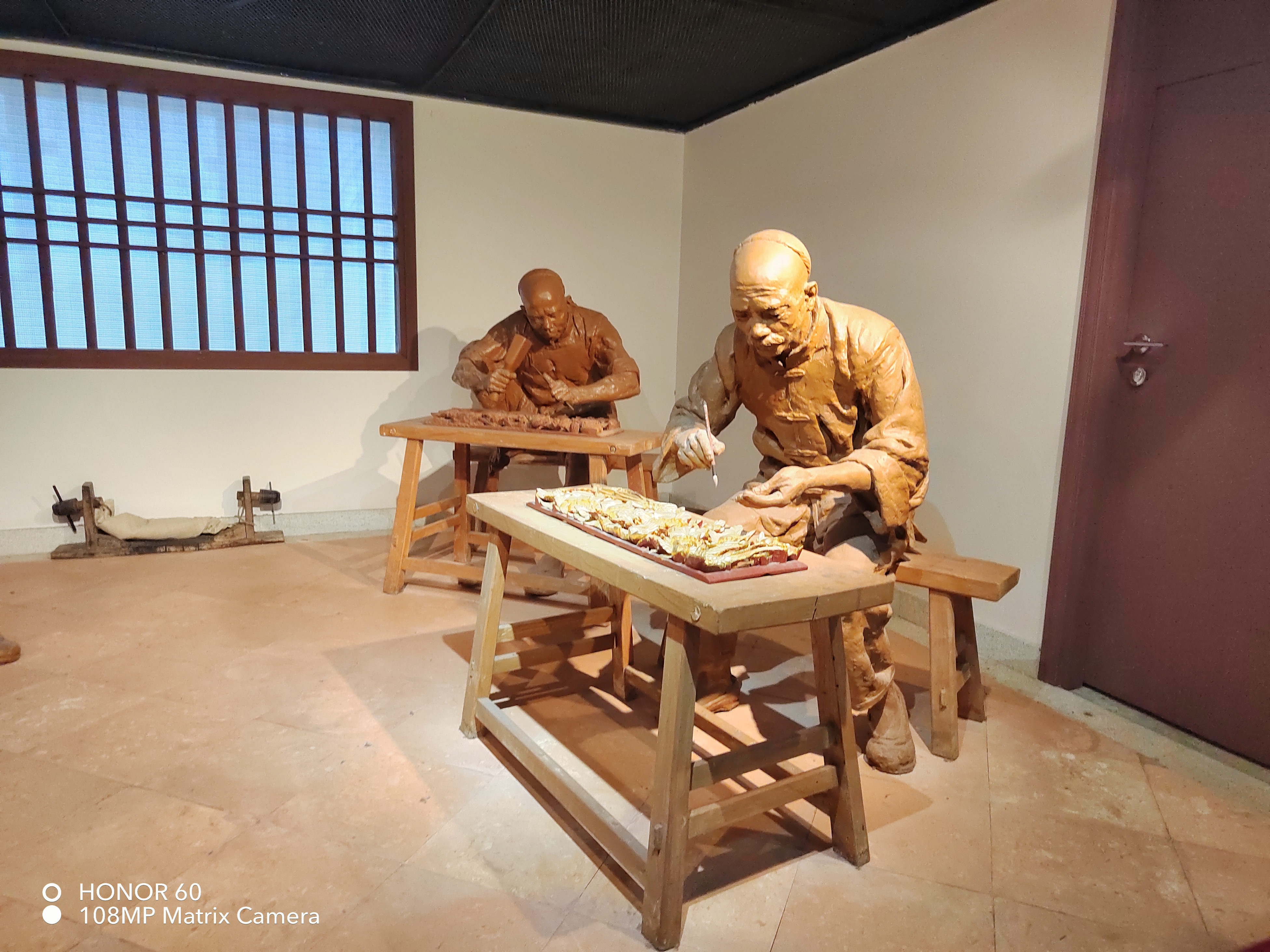 三星|同样是2699的起售价，荣耀60 VS OPPO Reno7，重新定义生产力