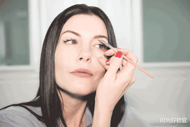 时尚好物官|原来吴谨言没有眉毛？看完她的画眉教程，网友：难怪隐藏得这么好