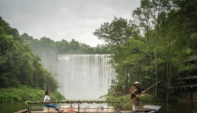 大理 重庆人造瀑布走红,规模比黄果树瀑布大,却遭网友吐槽