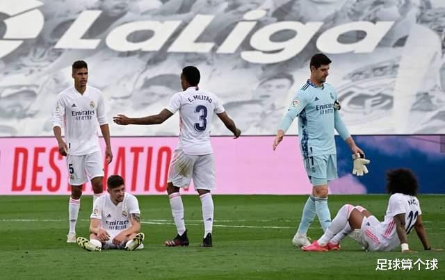 皇家马德里|皇马2-1绝杀！本泽马传射仰天长叹！齐达内低下了头，拉莫斯伤心