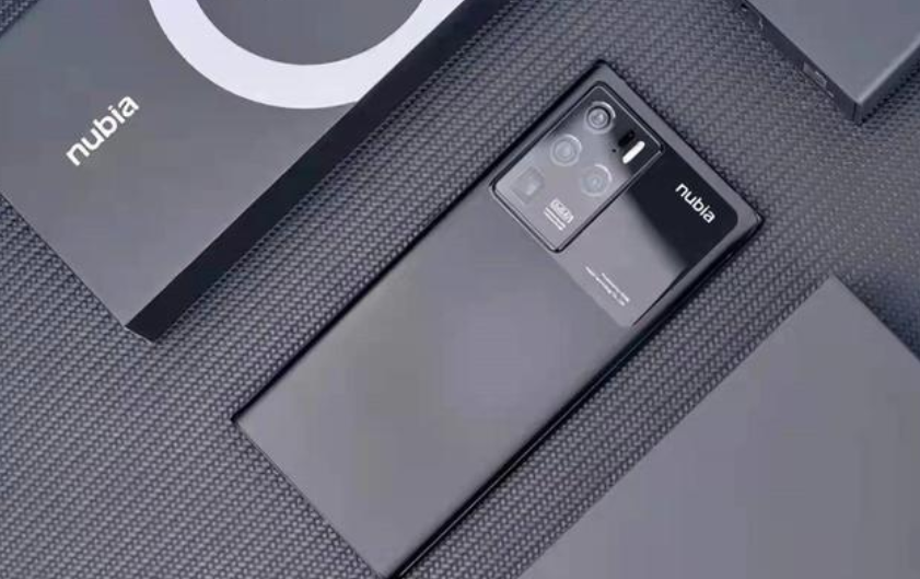 努比亚|这才是安卓机皇，18GB内存加持，搭载骁龙8Gn1芯片归来
