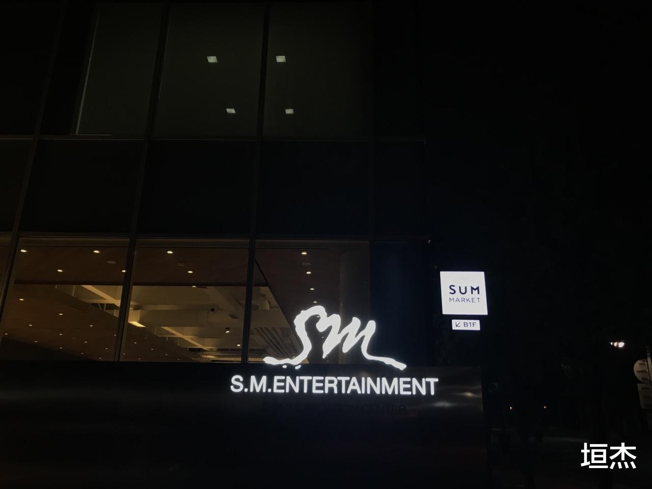 金钟铉|韩圈公认的暖心前辈,曾照顾张艺兴,崔珉豪追忆金钟铉