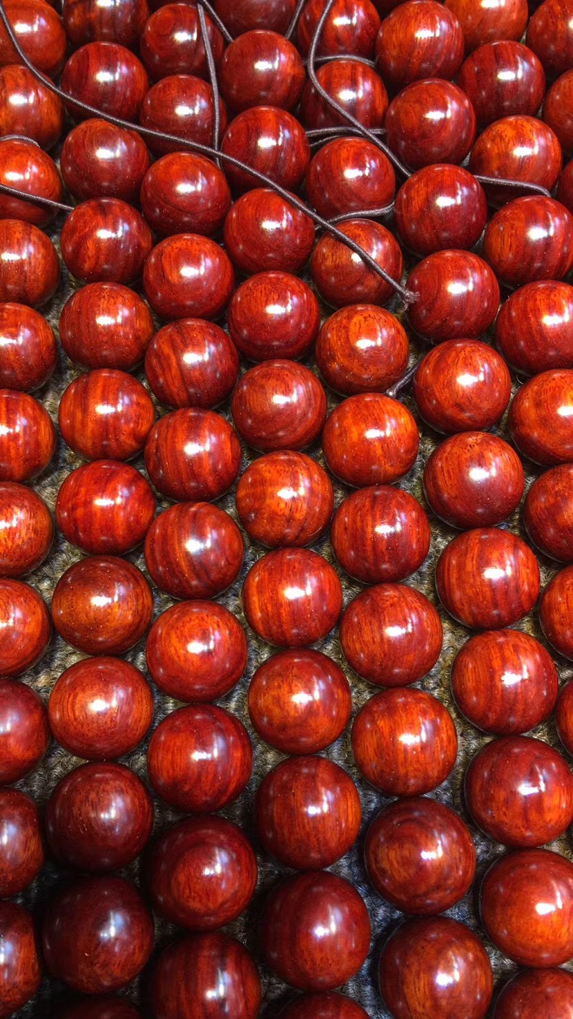 小叶紫檀|你知道小叶紫檀高密度的四大特征吗？