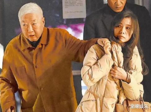 李靓蕾|著名作家海菱连发数文痛批李靓蕾！你就是美国版的捞女