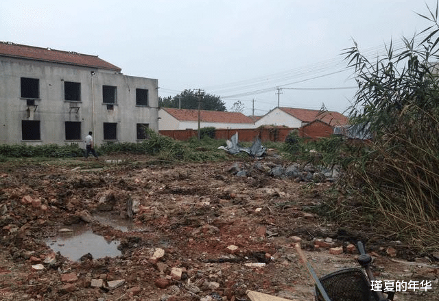 宅基地|多年前他将房子3万出售，房子即将拆迁时，他竟要求原价买回