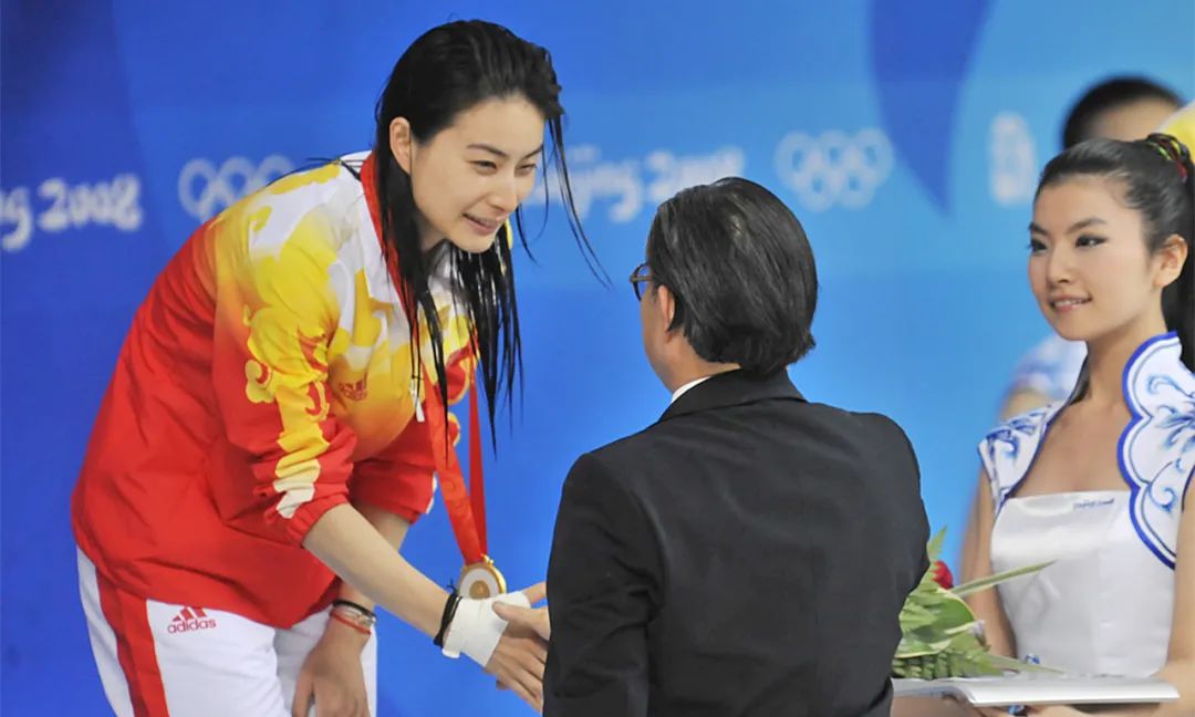 郭晶晶|郭晶晶的退休金数目惊人，11岁入国家队，退役后嫁豪门