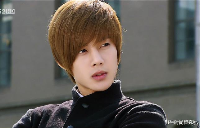 金贤重|虽然男一火遍了亚洲，但只有我先被男二吸引了吗？