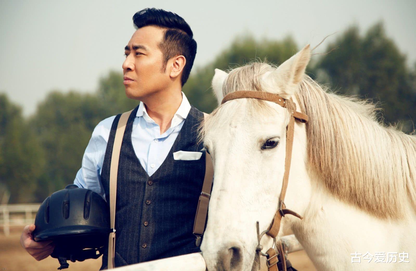 于和伟|他家境贫寒，由长姐喂奶长大，8位兄姐供他读书，成名后帮助全家