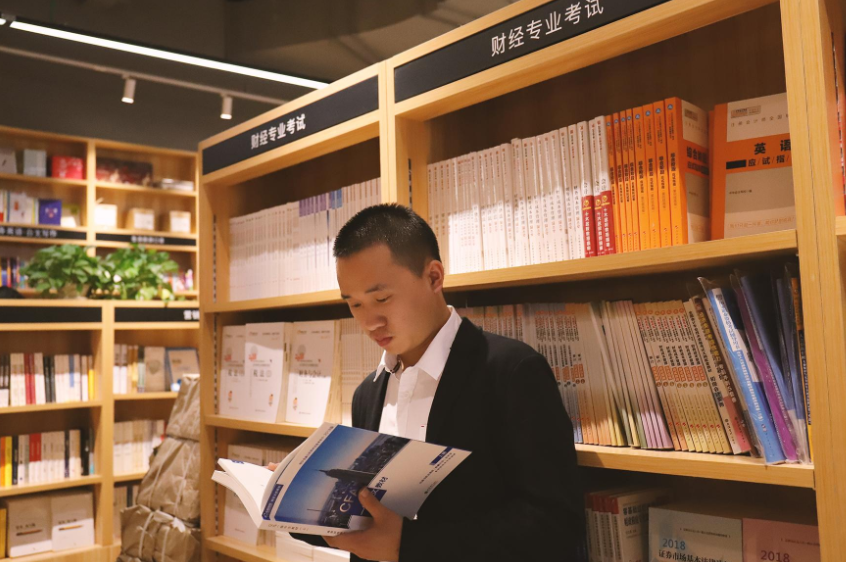 护士|男生不愿娶的女生职业排行，护士未进前三，榜首多数人不敢娶