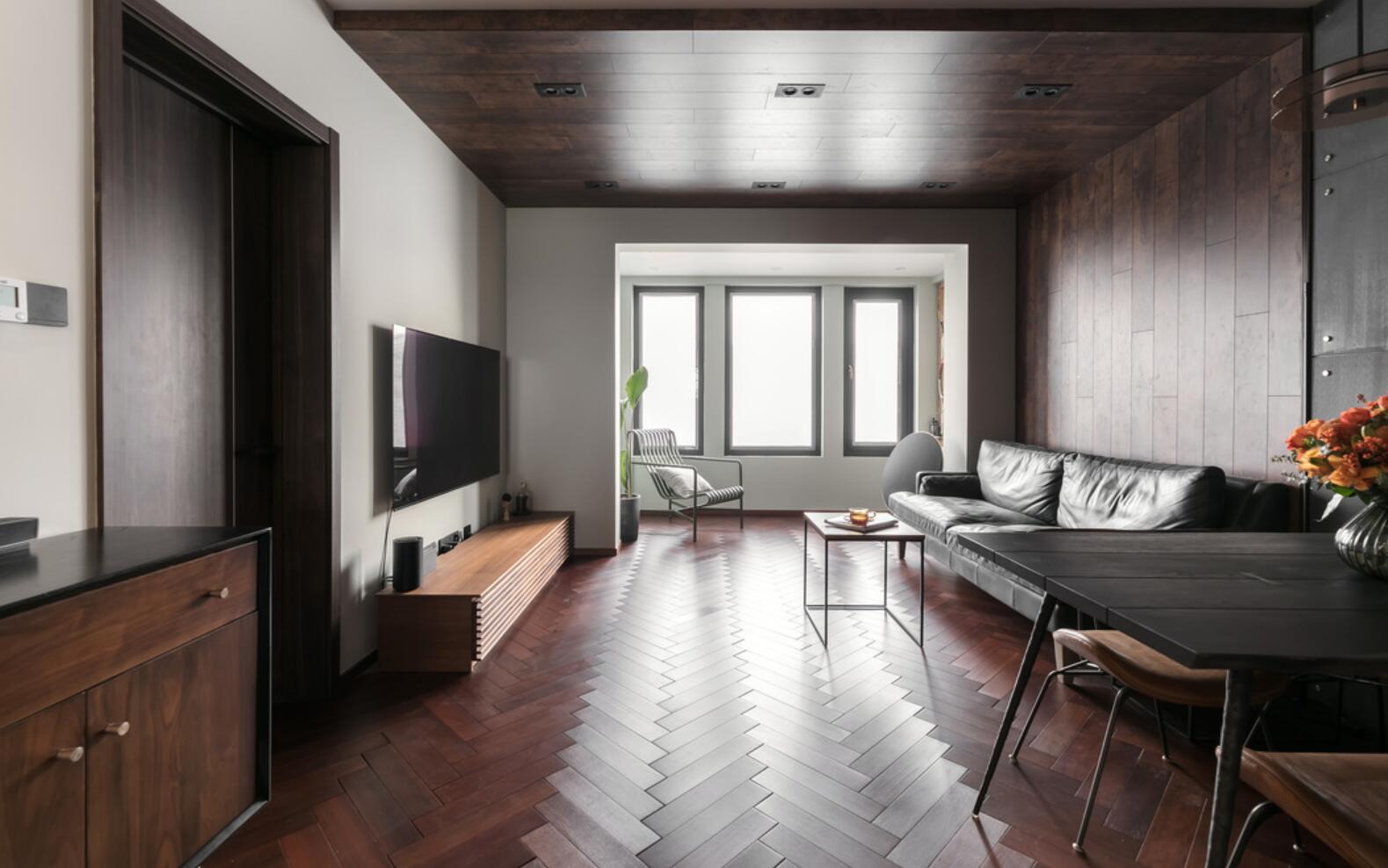 101㎡新房，他以逆向思维设计玄关，完工后，又酷又有格调