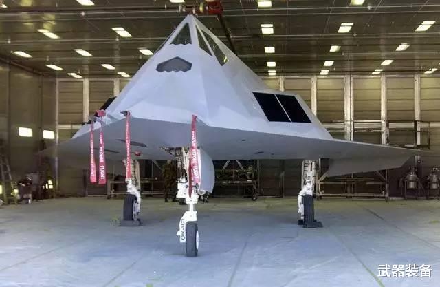 f-117|隐身战机F-117夜鹰的原型机与技术直接来源：拥蓝计划