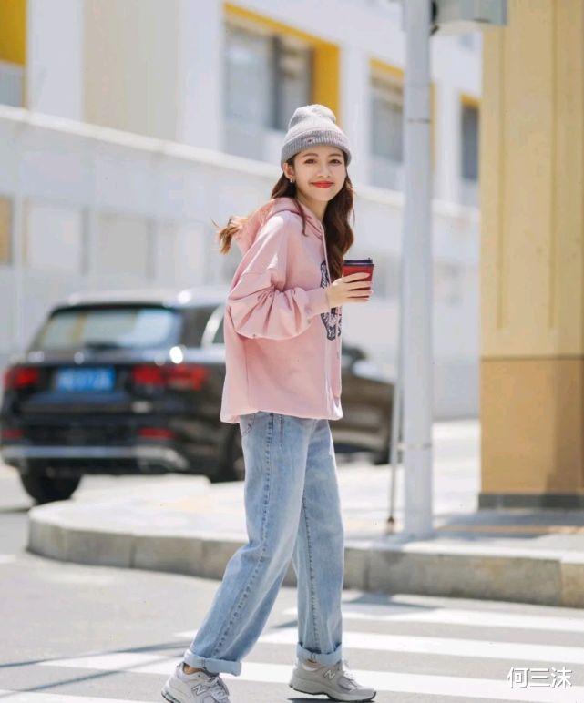 何三沫|简洁大方的秋装是首选,简单又好穿,舒适感满分