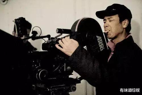 冯小刚|冯小刚病情恶化？身价过亿却为何放弃治疗？妻子徐帆说出真实原因