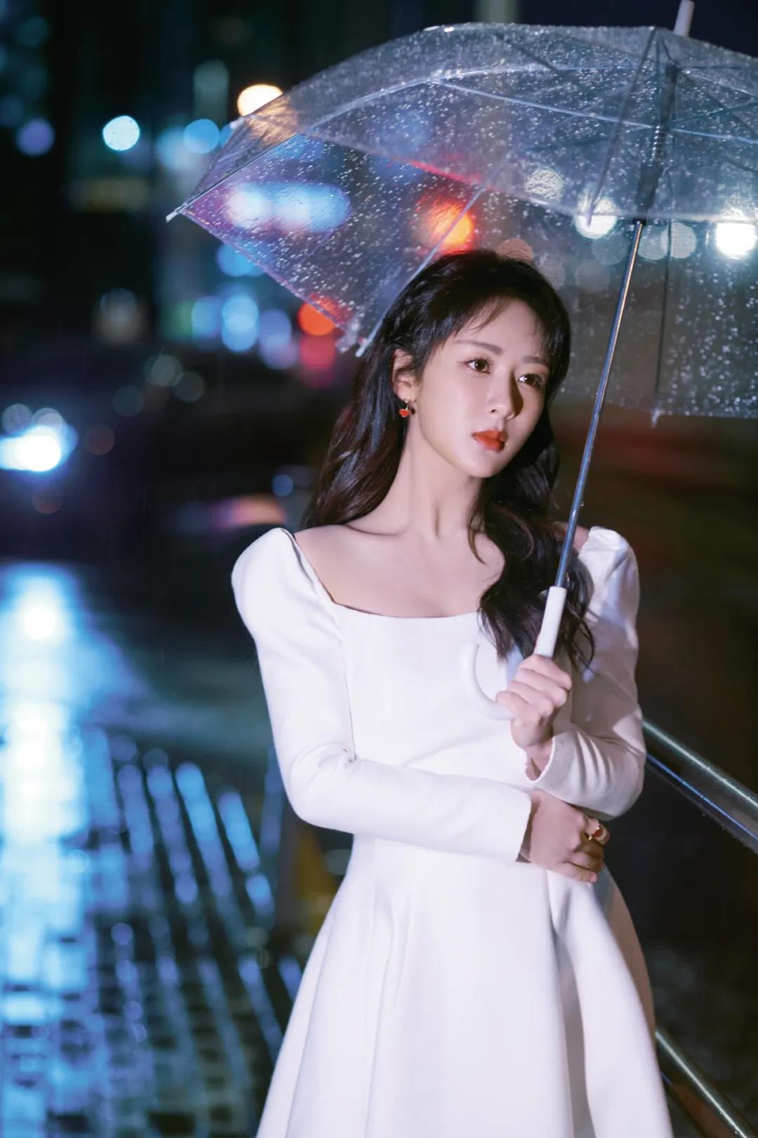 杨紫|“傻白甜”杨紫22年的黑红成名史，和她生命中的3个男人