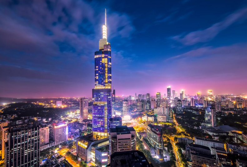 一只之旅行 全球首座由中国独立投资建设的摩天大楼，真正中国制造，就在南京