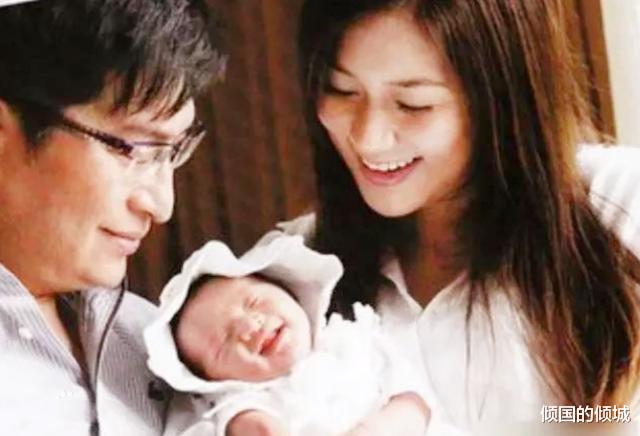 李家杰|香港地产大亨，坐拥千亿家财，却不愿结婚