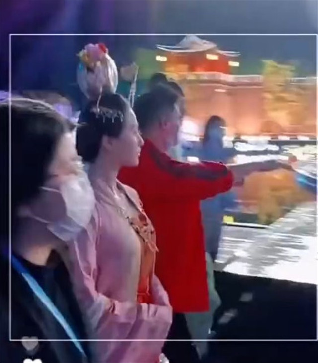 刘诗诗|刘诗诗中秋晚会路透曝光，时隔五年再扮古装造型，似嫦娥仙子