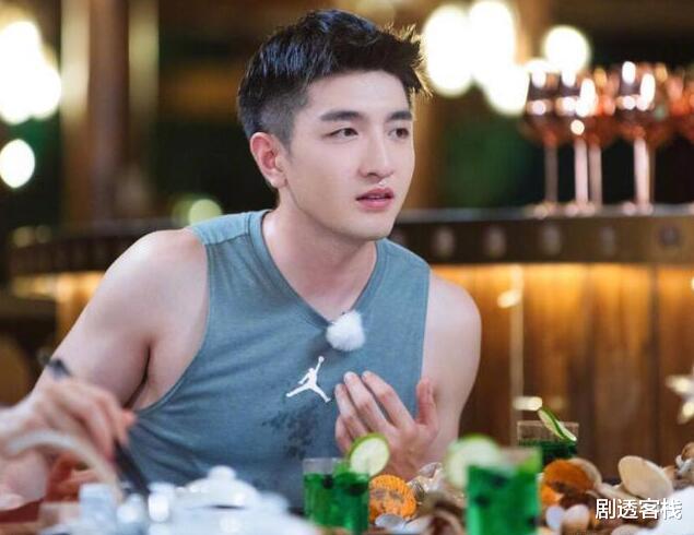 金瀚|金瀚的成名史，以及他身后几位“彪悍”的女明星