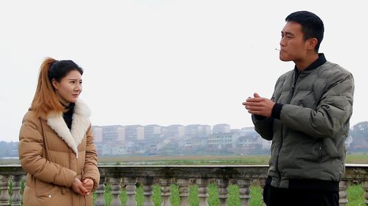 百谷网销 农村男青年结婚三大件成三大山