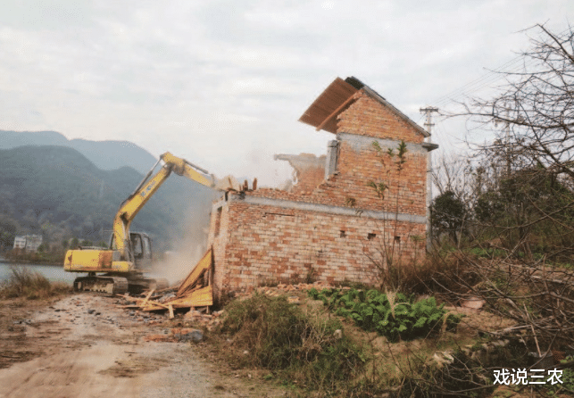 宅基地|宅基地自建房“大严查”！5种农房“难保住”！村村都有，躲不掉
