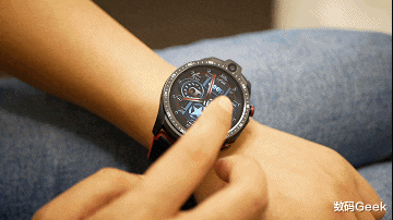 合肥 百年车企品牌打造黑骑士荣耀版，双系统可通话可微信，还可刷视频