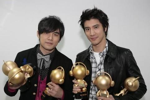 王力宏|茜拉也离婚了,她曾在《我是歌手》节目中表示很喜欢王力宏