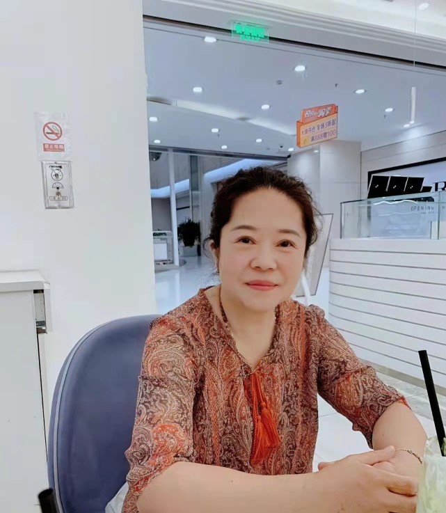 杨迪|杨迪发动全网找妈妈：晚上碰见我妈跳广场舞的，麻烦提醒她让她给我找件毛衣