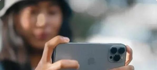 iphone13|华为高端旗舰退场，iPhone13打起价格战，外媒：中国用户会买单