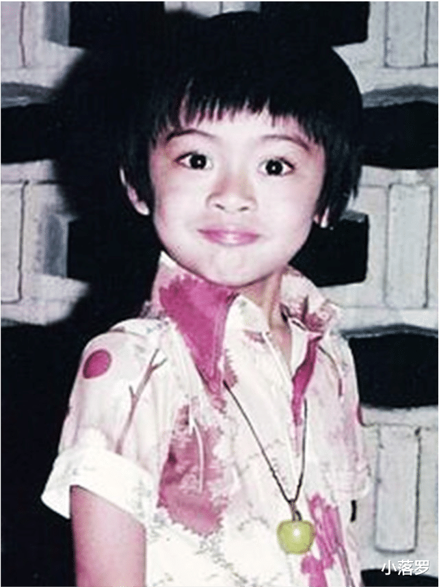 小姐姐|明星小时候照片：张国荣梅艳芳、成龙邓丽君、谢霆锋王菲、李小龙、郭德纲