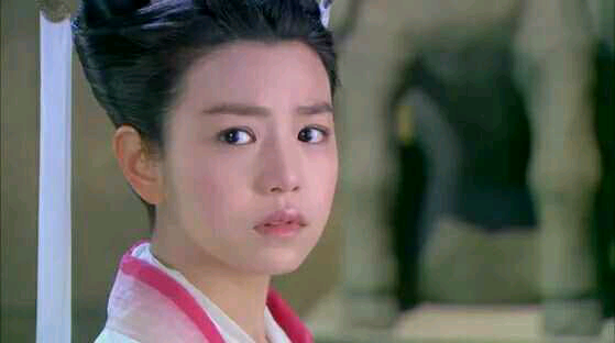 小龙女|明明颜值不够，却偏要演走路上都会被夸的大美人，看到谁你满脸问号？