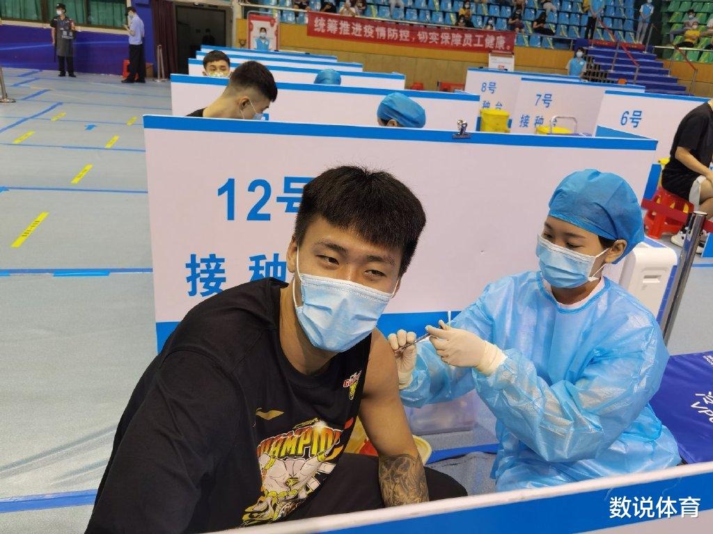 广东男篮|广东男篮刚夺冠就作出重要决定！全队一起行动，真不愧是十一冠王