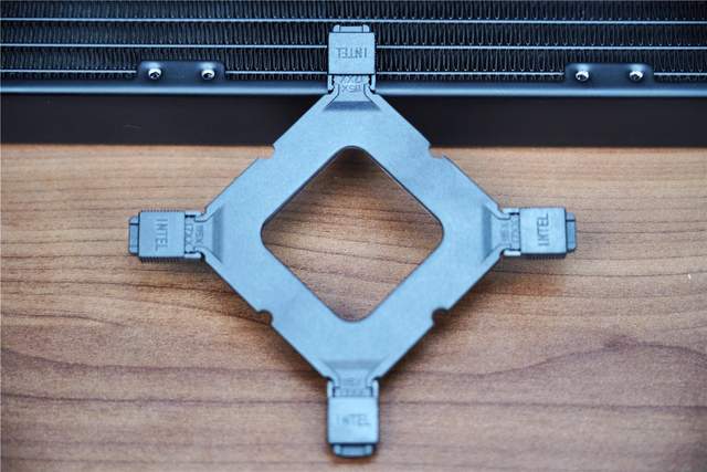 散热器|昆仑冰川雪山来袭，力压12代酷睿处理器-鑫谷昆仑360散热器分享