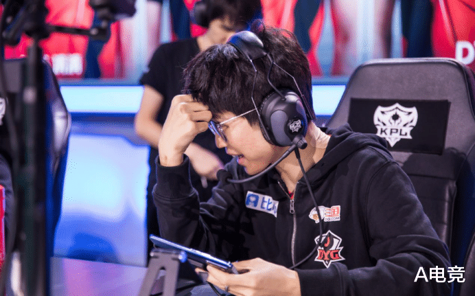 猫神|KPL：久诚直播发声上热搜，正面硬刚DYG，又一顶级中单将离开？
