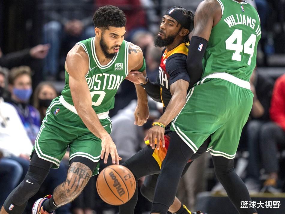 凯文·杜兰特|杜兰特轰30+10+6仍无缘今日最佳！对不起！你碰到NBA怪兽了