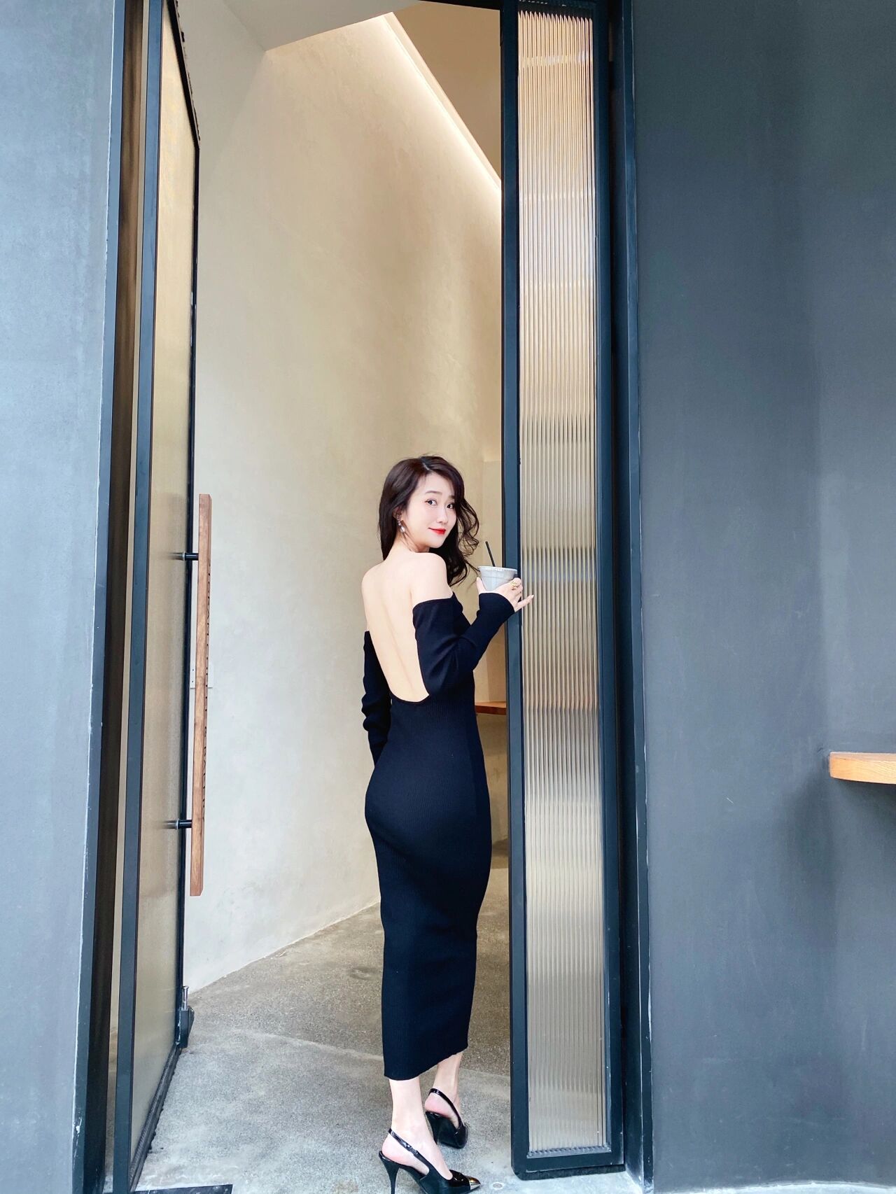 老板娘|舍友被公司淘汰,特别跟我说,以后只要提出离职,就不要再回头