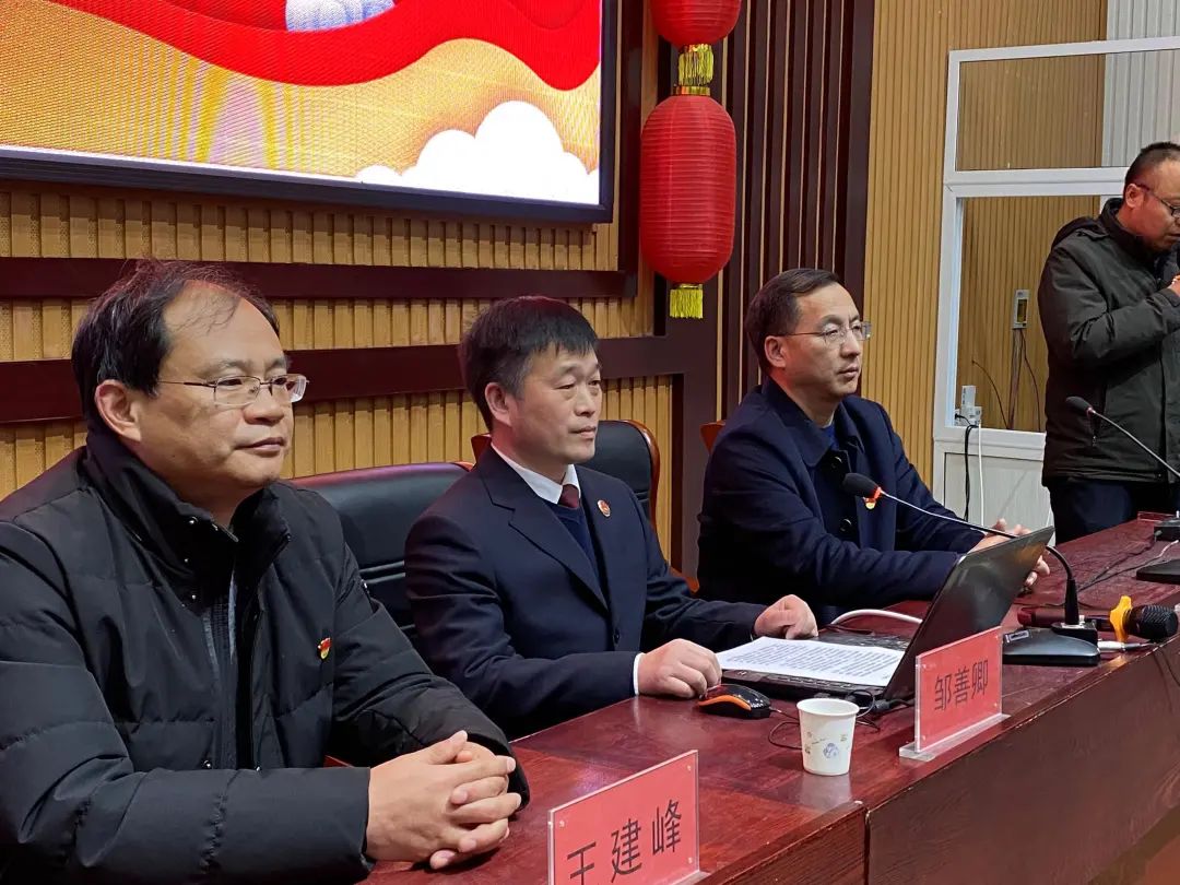 开封于七一 开封五中开展未成年人普法教育讲座