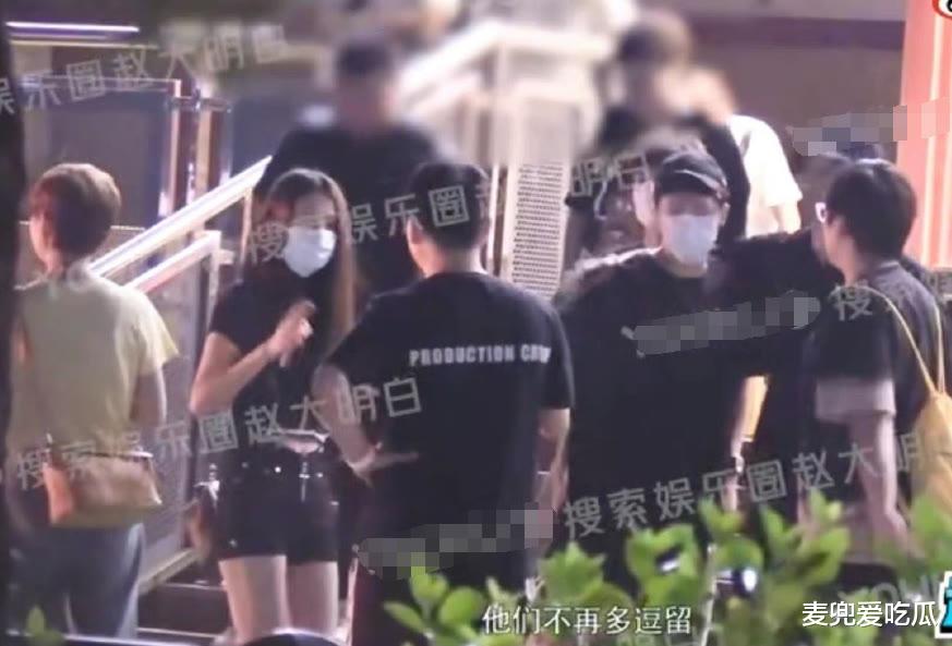 舒楠|赵志伟新恋情曝光？与女生当街拥吻，男方和虞书欣传过绯闻