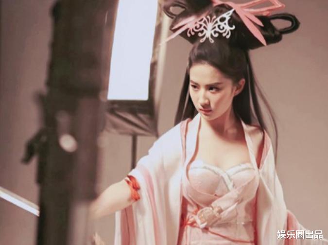 刘亦菲|刘亦菲的颜值被质疑，网友：“换上女儿国国王造型，平平无奇”